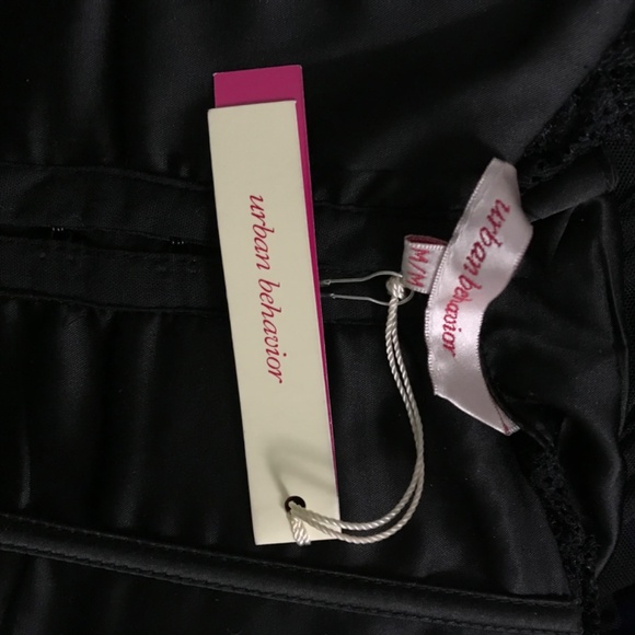 NWT Y2K Urban Behavior Goth Lace Corset Top M Black - Picture 5 of 6